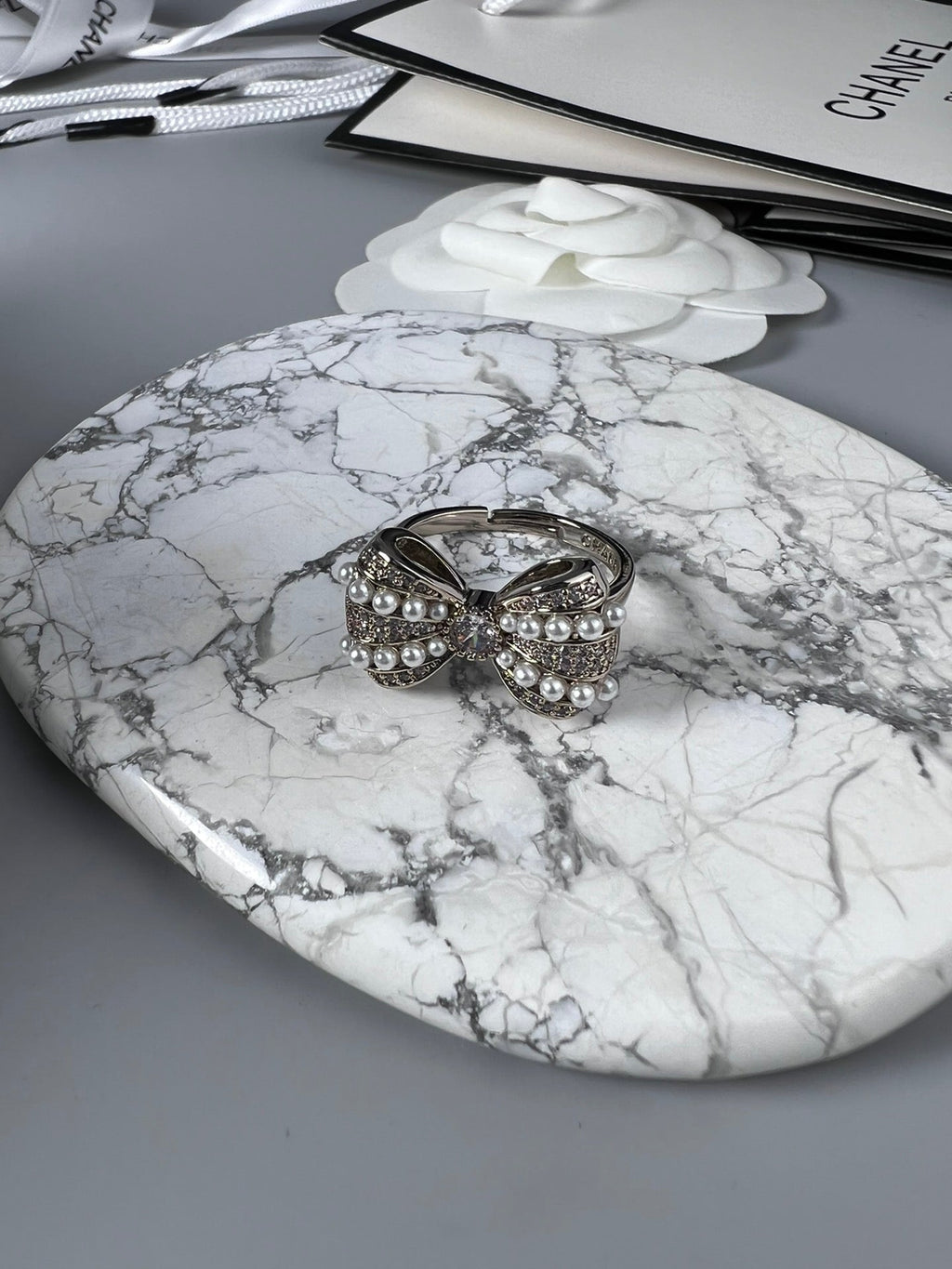 Chanel Bow Tie Pearl Ring - 18K White Gold