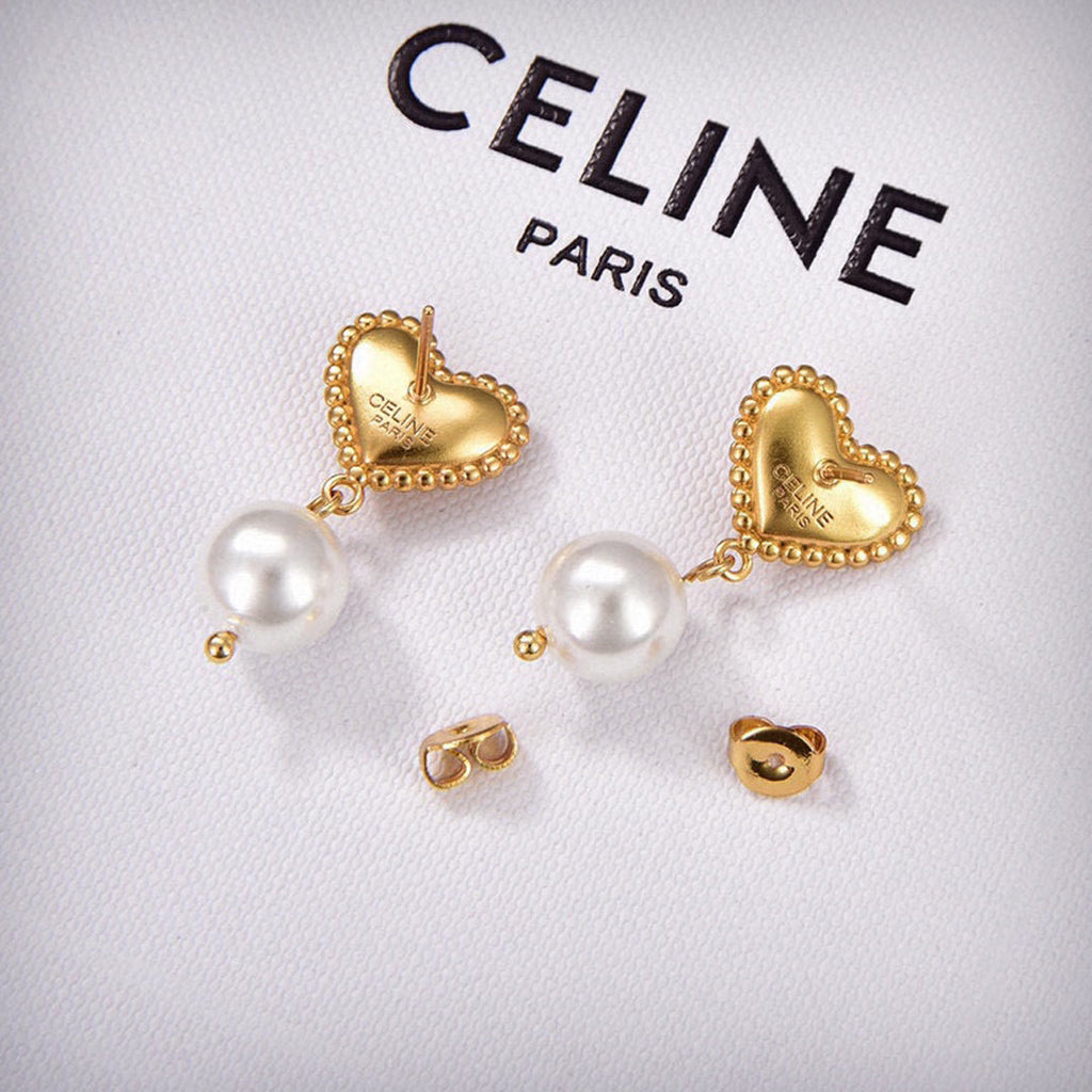 Celine Triomphe Heart Pearl Earrings - 18K Yellow Gold