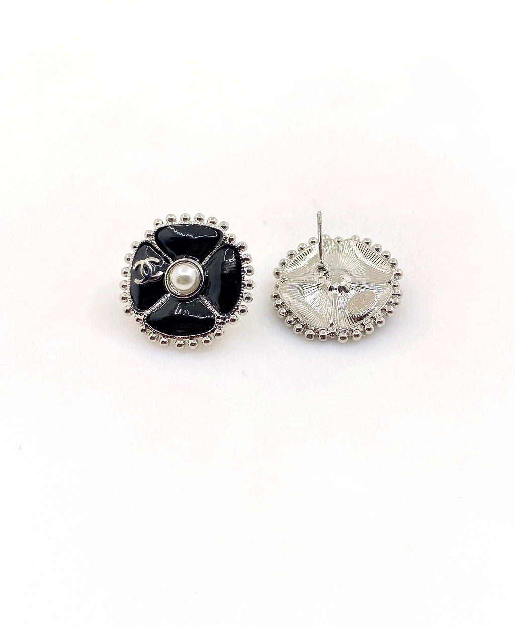 Chanel Black Pearl Clover Earrings - 18K White Gold