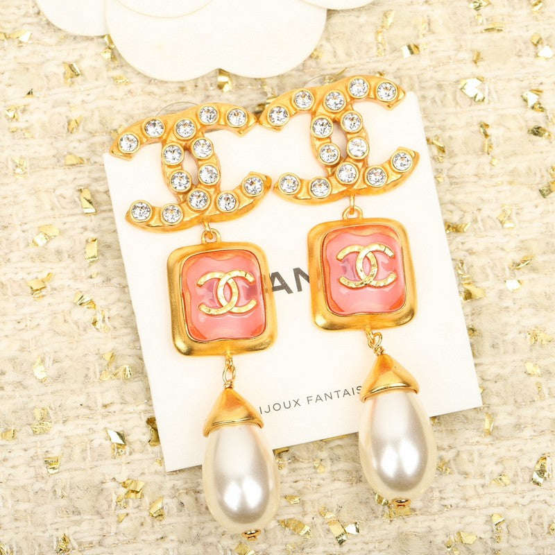 Chanel Long Pearl Pendant Earrings - 18K Yellow Gold