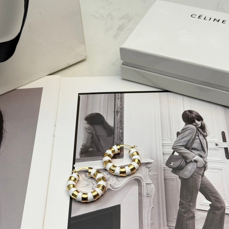 Celine Pearl Round Earrings - 18K Yellow Gold