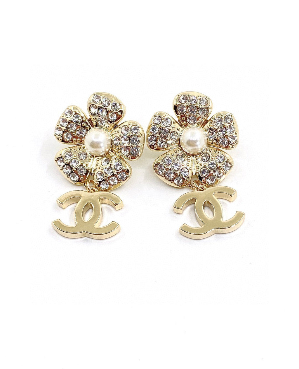 Chanel Flower Full Crystal Earrings - 18K Yellow Gold