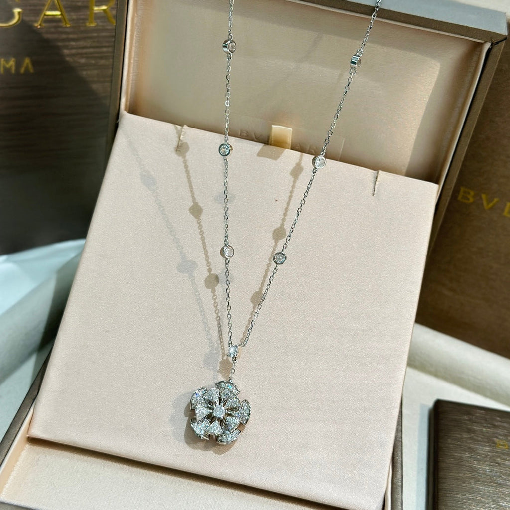 Bvlgari Dream Moissanite Necklace - 18K Gold