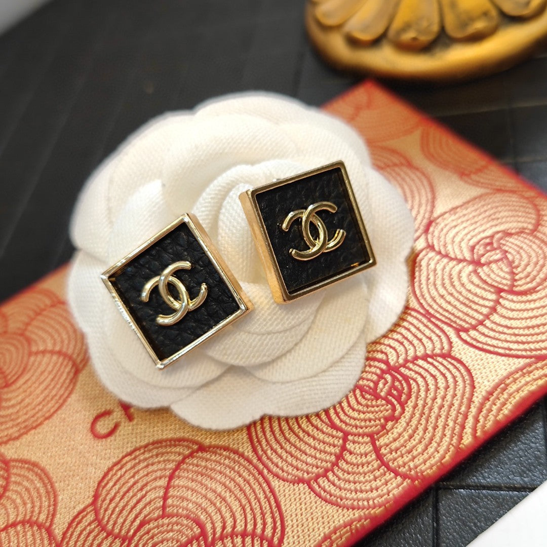 Chanel Black Square Earrings - 18K Yellow Gold