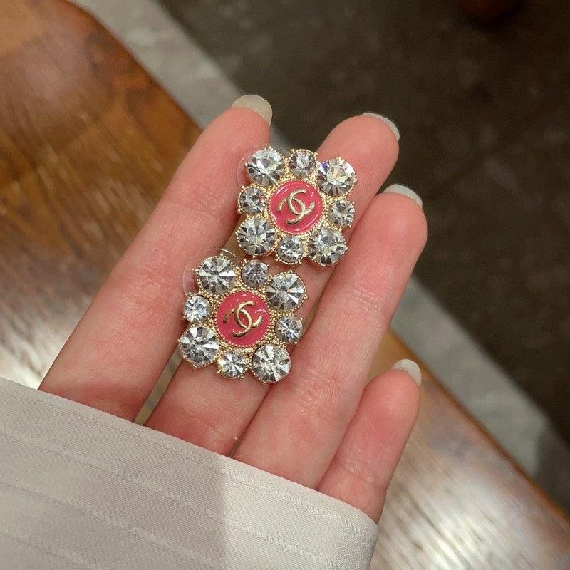 Chanel Color Flower Diamond Earrings - 18K Yellow Gold