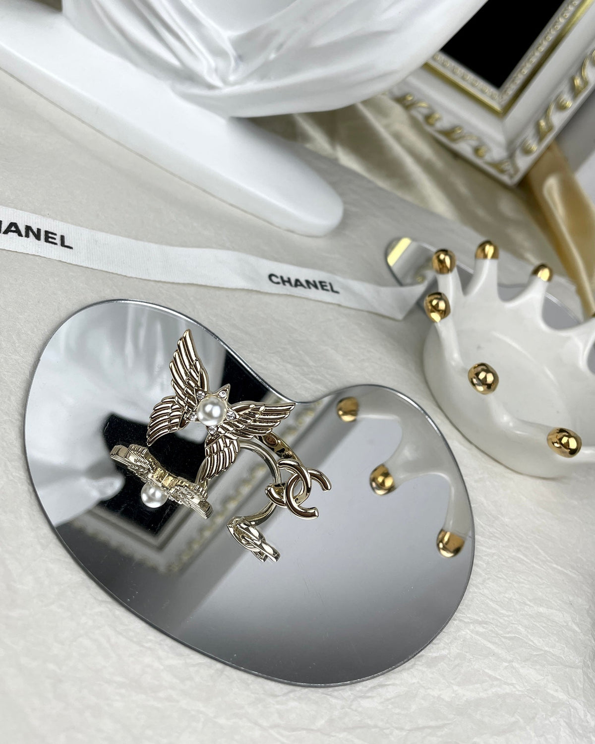 Chanel Butterfly Open Ring - 18K Yellow Gold