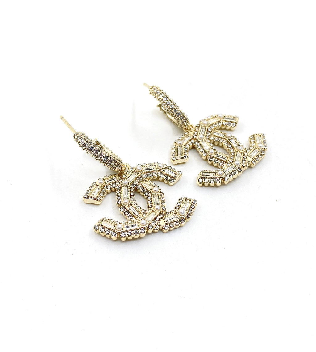 Chanel Crystal Earrings - 18K Yellow Gold