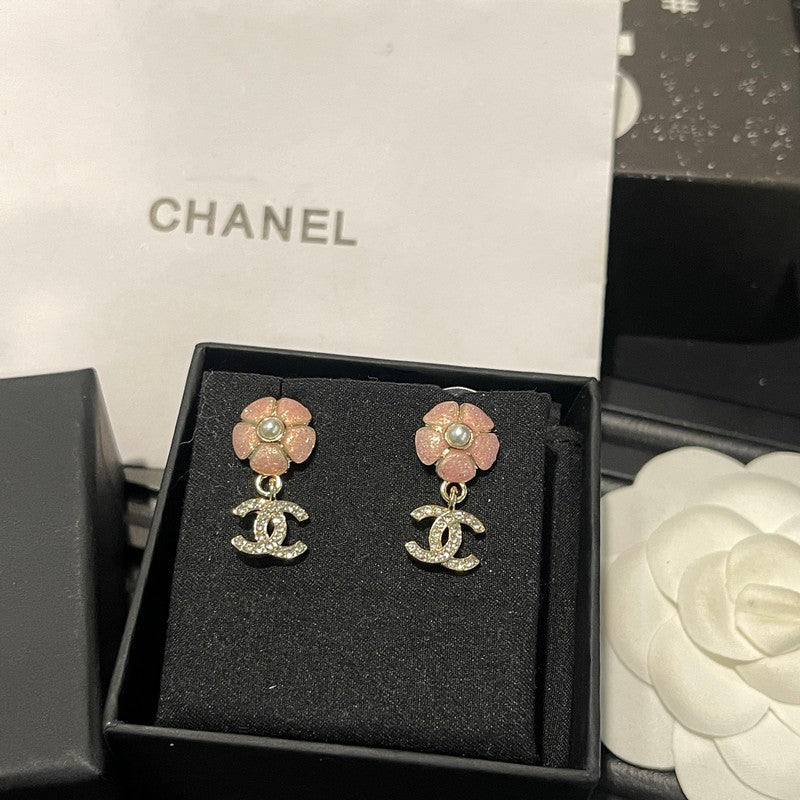 Chanel 26C Pink Camellia Diamond Earrings - 18K Yellow Gold
