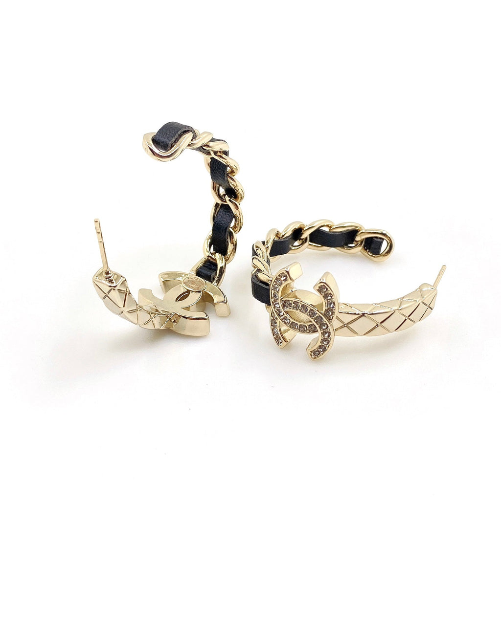 Chanel Black Open Earrings - 18K Yellow Gold