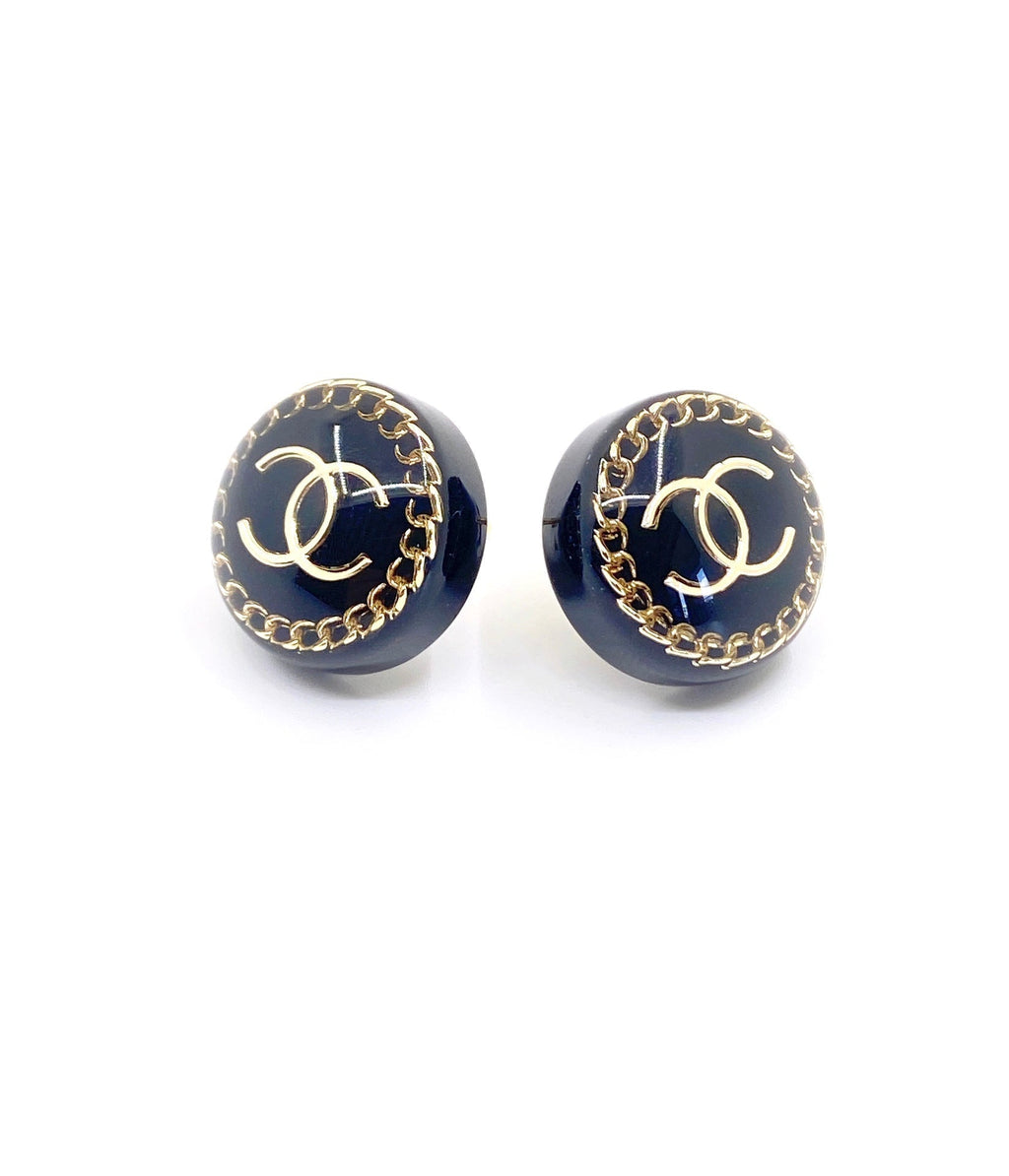 Chanel Circle Resin Earrings - 18K Yellow Gold