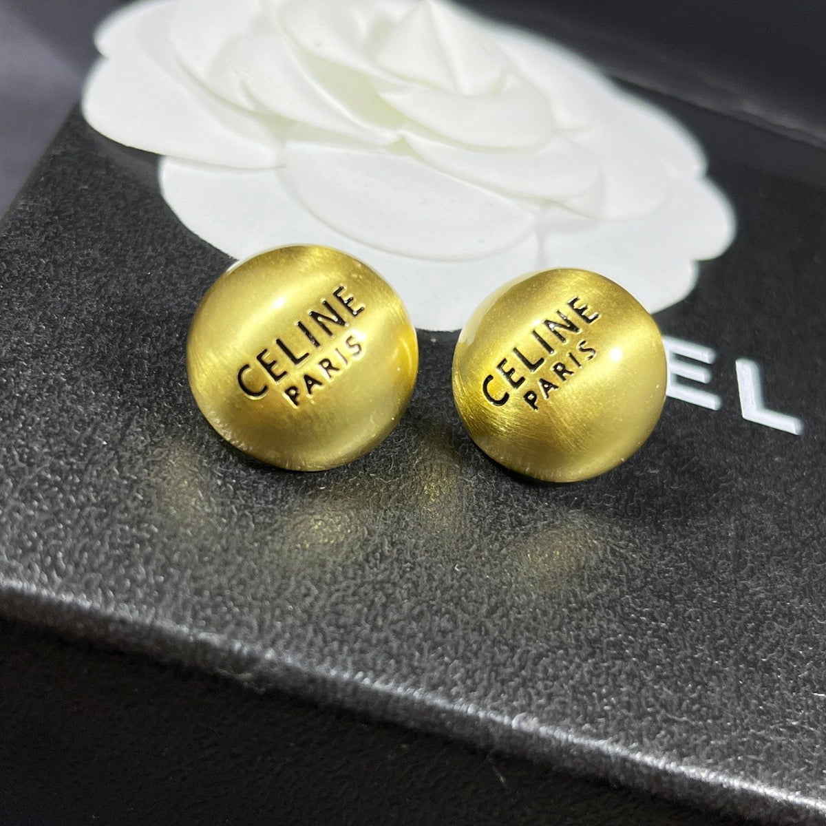 Celine Triomphe Cicle Earrings - 18K Gold