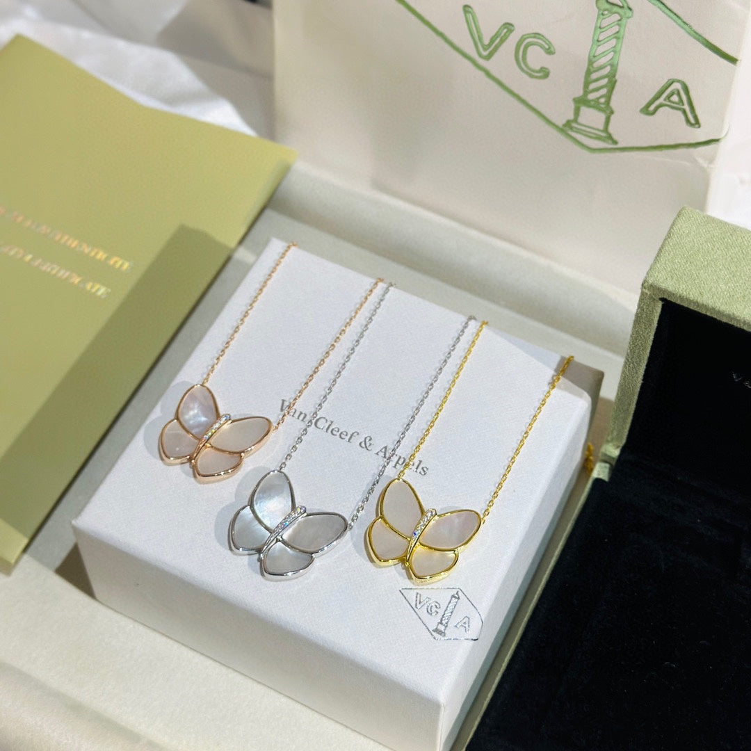 Butterfly Pearl Necklace - 18K Gold