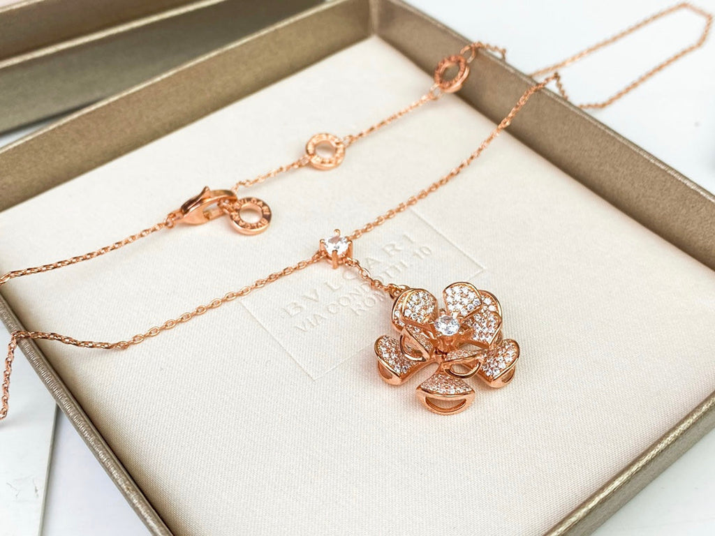 Bvlgari DIVAS' DREAM Necklace - 18K Gold