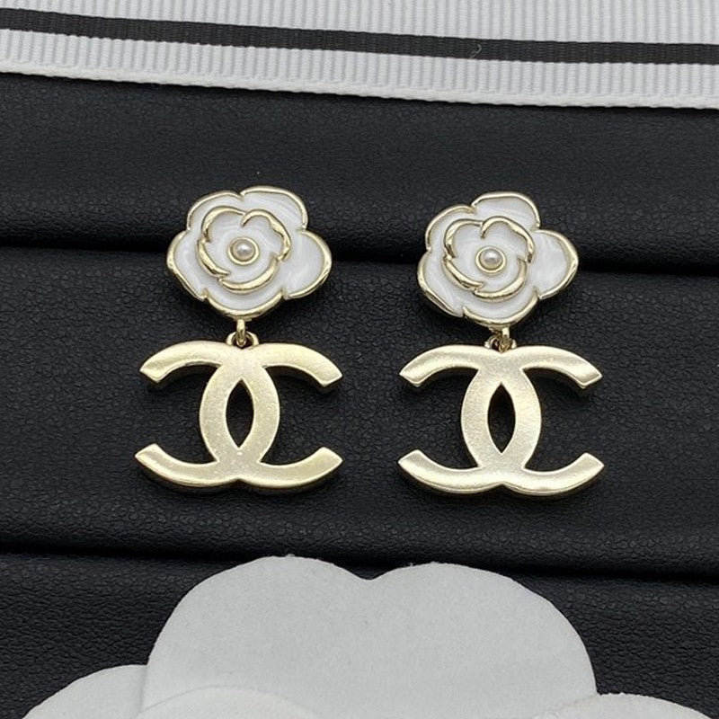 Chanel Camellia Earrings - 18K Yellow Gold