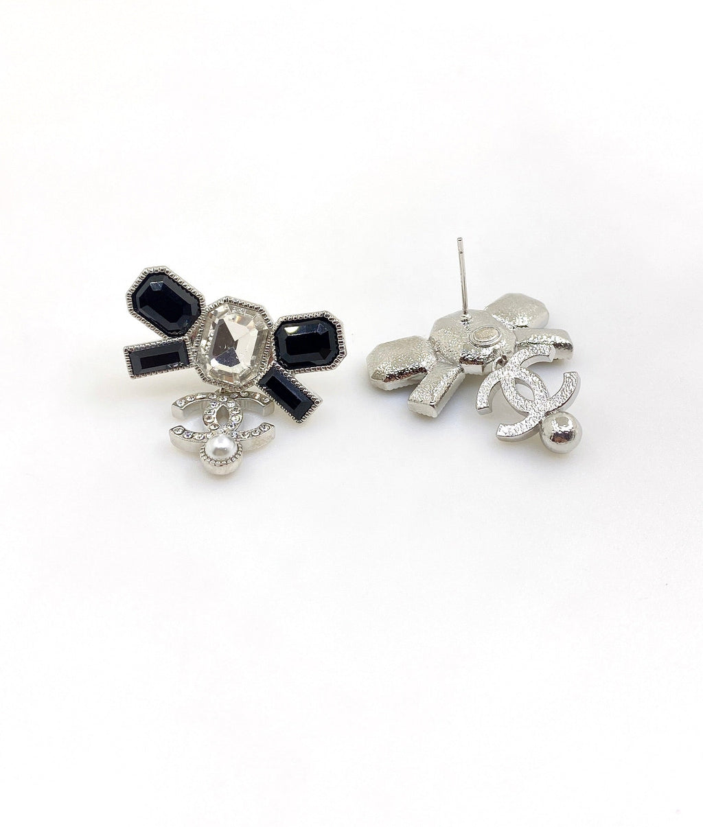 Chanel Bow Tie Crystal Earrings - 18K White Gold