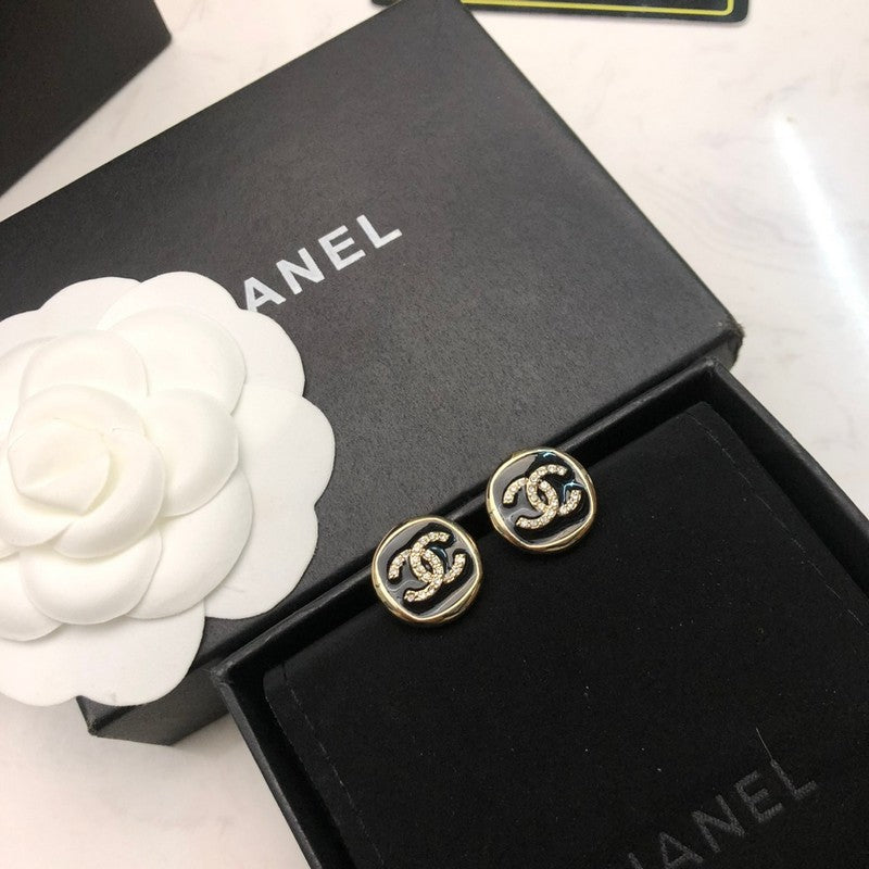 Chanel Black & White Diamond Earrings - 18K Yellow Gold