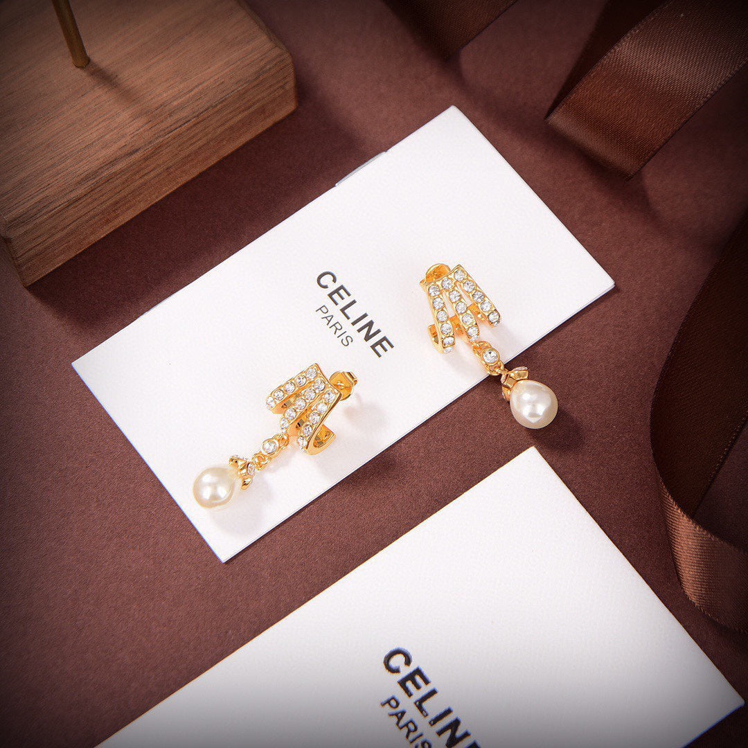 Celine Triomphe Vintage Pearl Earrings - 18K Yellow Gold