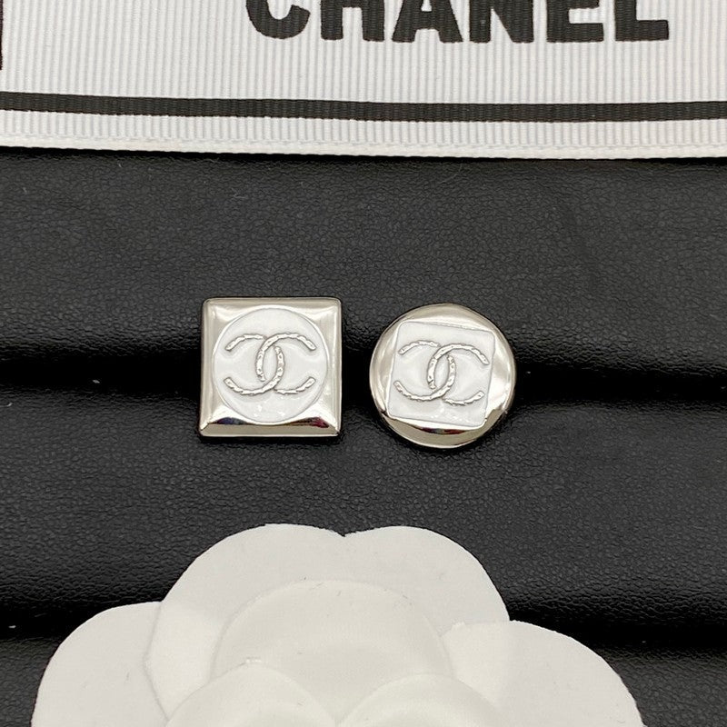 Chanel Black & White Square Earrings - 18K Yellow Gold