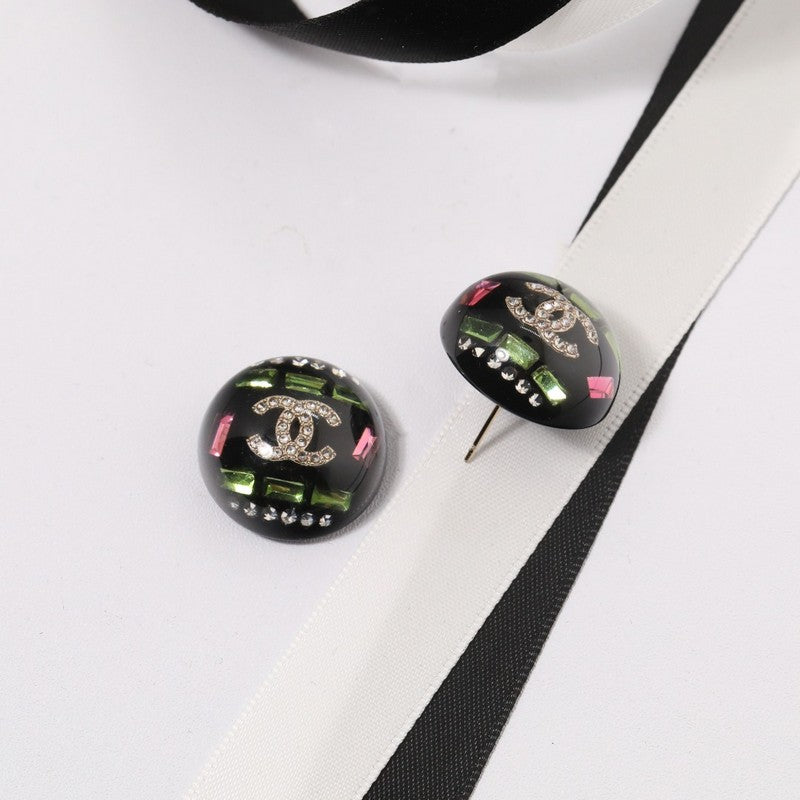 Chanel Black Round Earrings - 18K Yellow Gold