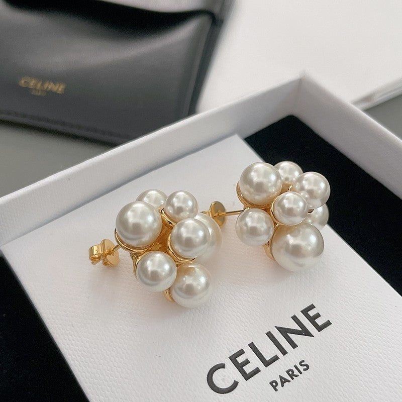 Celine Pearl Earrings - 18K Yellow Gold