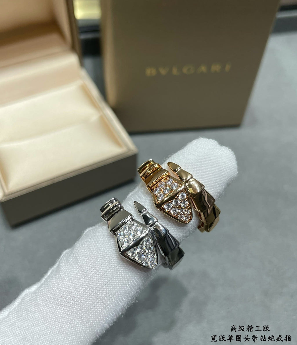 Bvlgari Serpenti Viper Head Moissanite Ring - 18K Gold