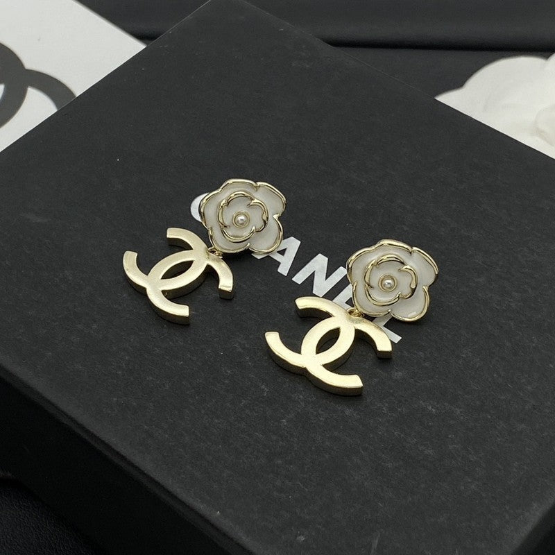 Chanel Camellia Earrings - 18K Yellow Gold