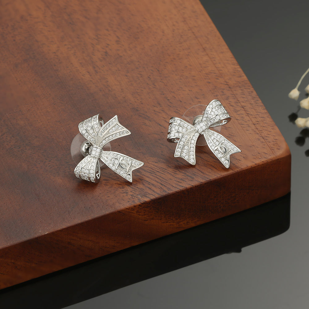 Chanel Bow Tie Diamond Earrings - 18K White Gold