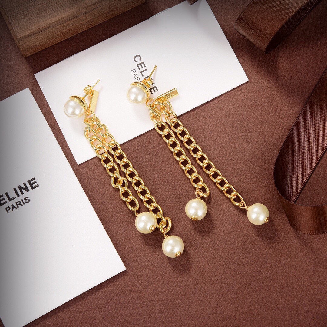 Celine Triomphe Chain Pearl Earrings - 18K Yellow Gold