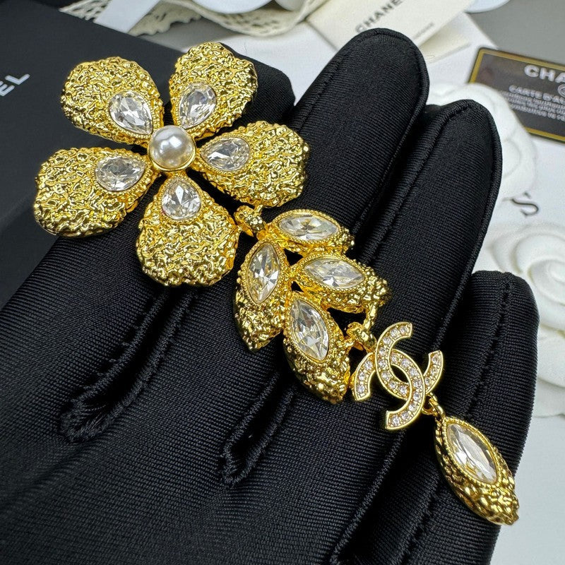 Chanel 26C Flower Crystal Drop Gold Brooch