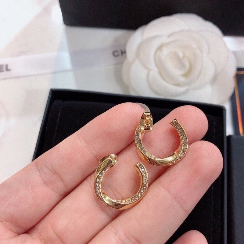 Chanel Half Circle Diamond Earrings - 18K Yellow Gold