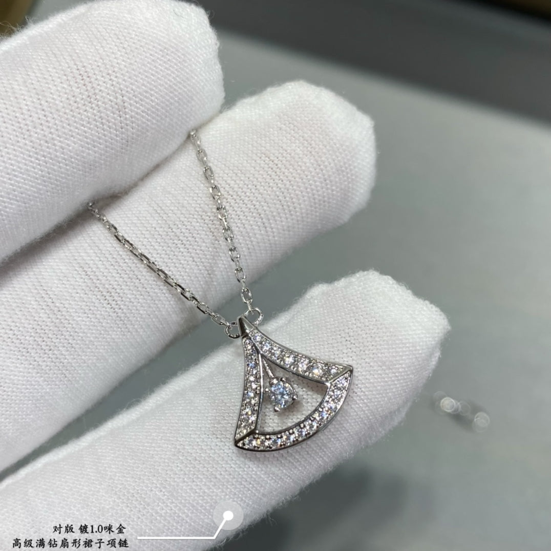 Bvlgari Dream Pave Diamond Openwork Necklace - 18K Gold