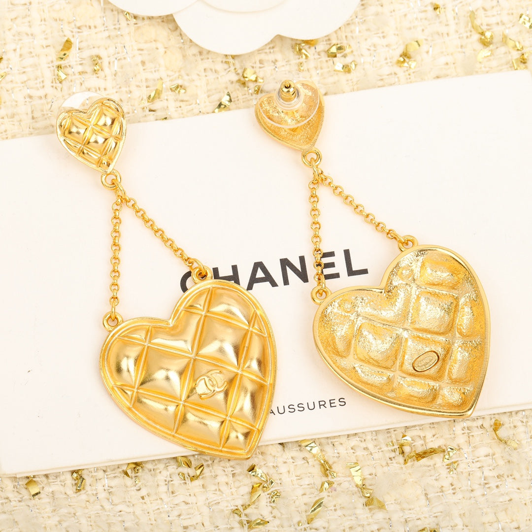 Chanel Coco Crush Heart Pendant Earrings - 18K Yellow Gold