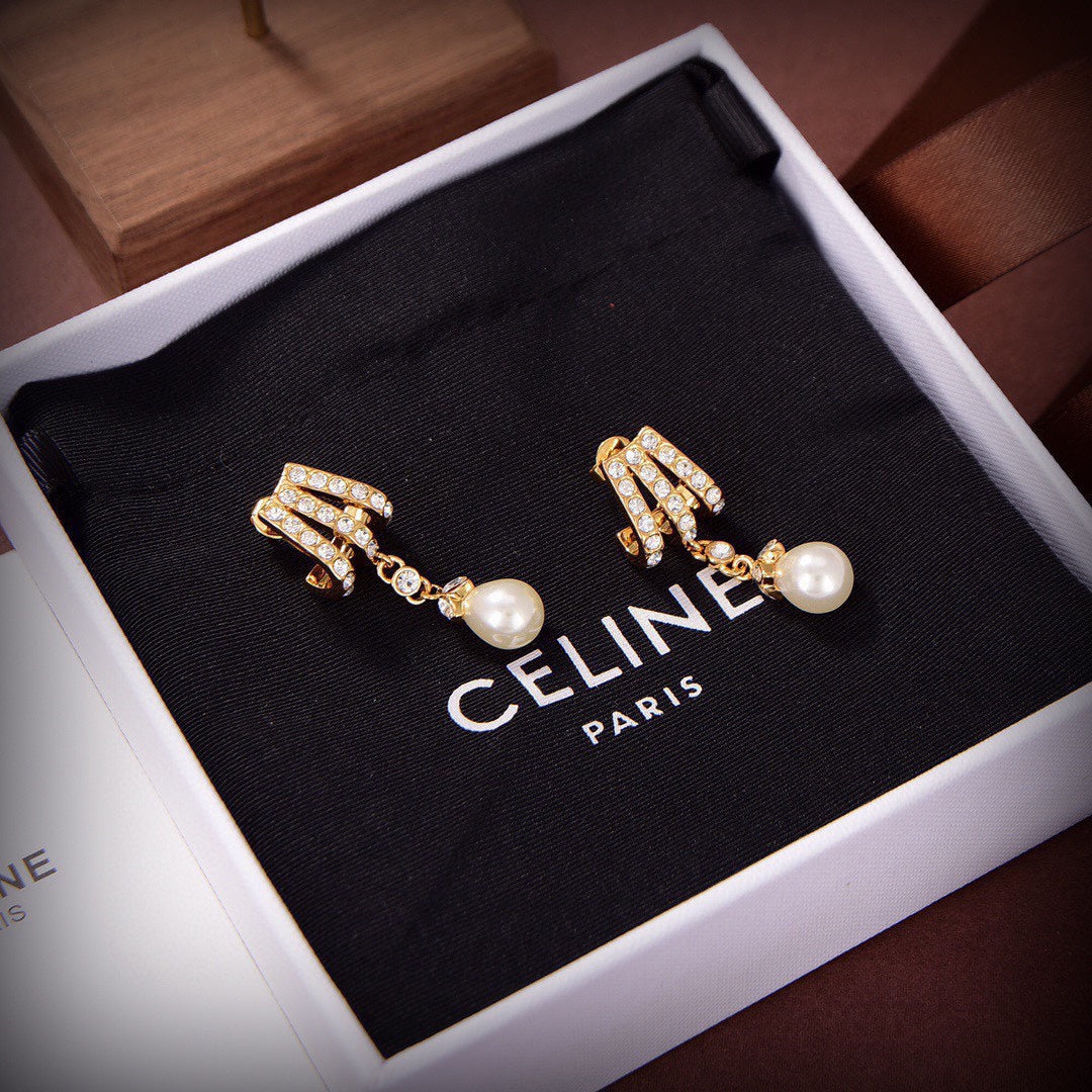 Celine Triomphe Vintage Pearl Earrings - 18K Yellow Gold