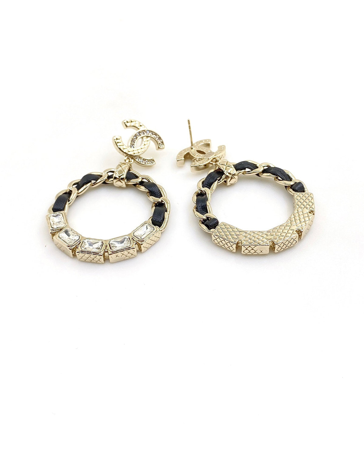 Chanel Leather Circle Earrings - 18K Yellow Gold
