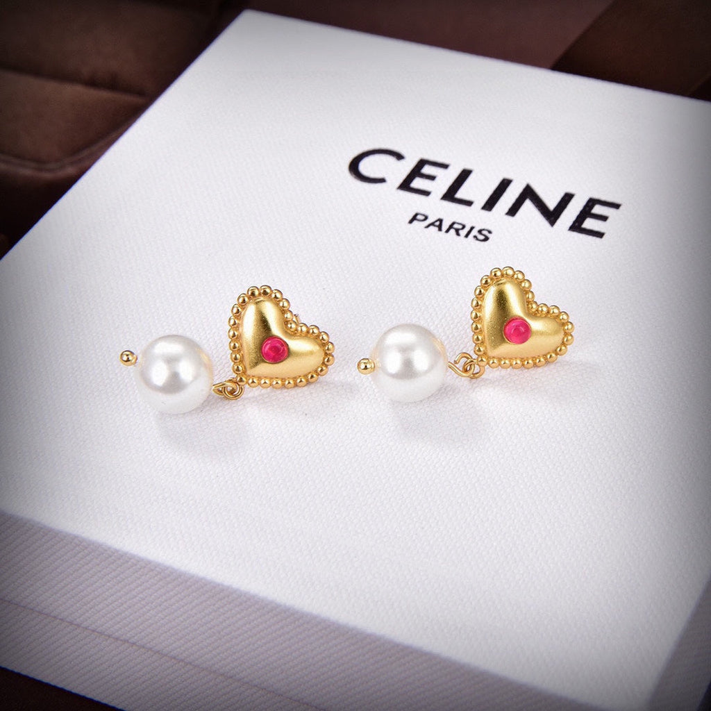 Celine Triomphe Heart Pearl Earrings - 18K Yellow Gold