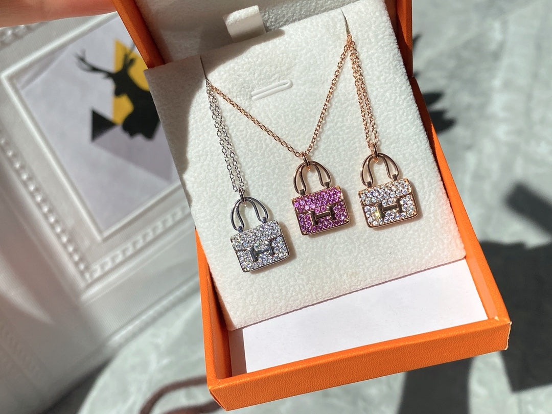 Amulettes Constance Pink Diamonds Pendant Necklace