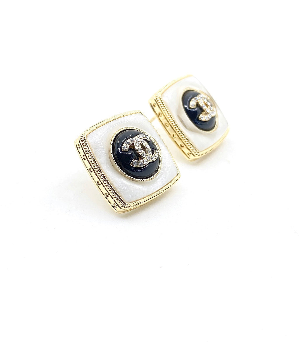 Chanel Pearl Square Earrings - 18K Yellow Gold
