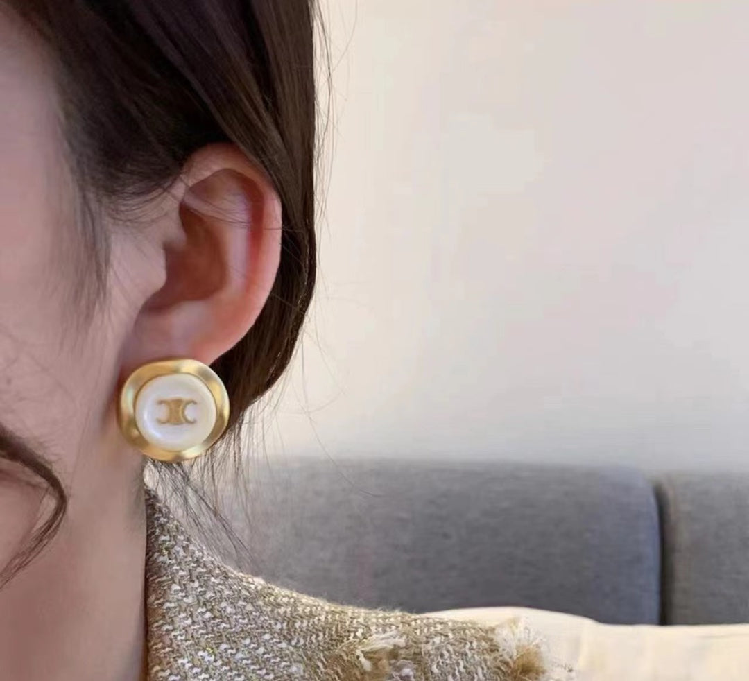 Celine Triomphe Pearl Earrings - 18K Yellow Gold