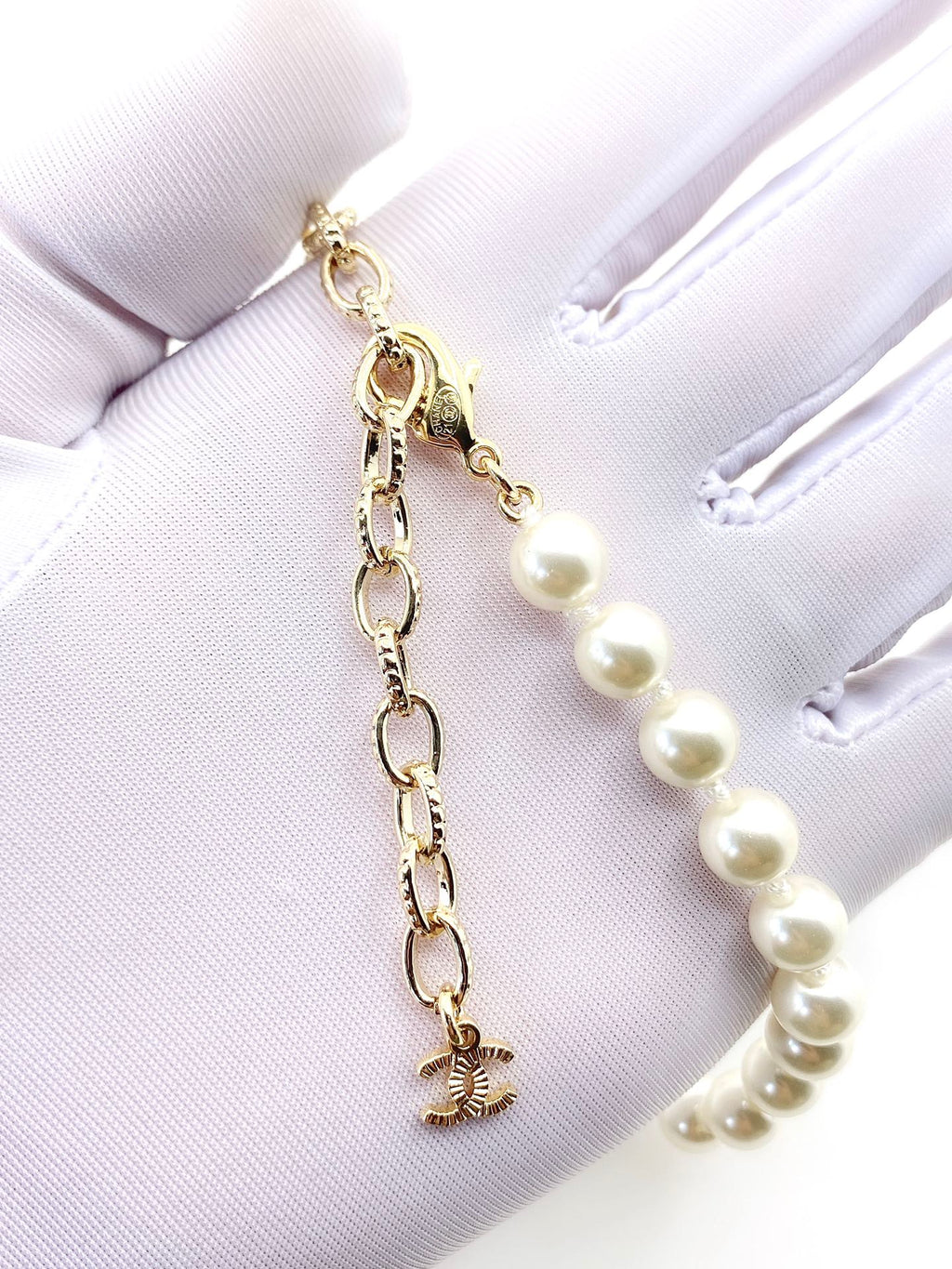 Chanel Pearls Choker Necklace