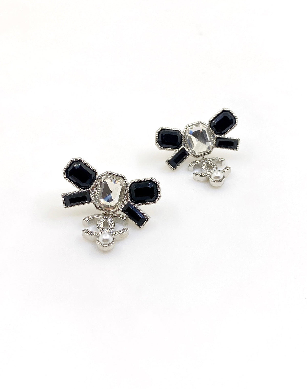 Chanel Bow Tie Crystal Earrings - 18K White Gold