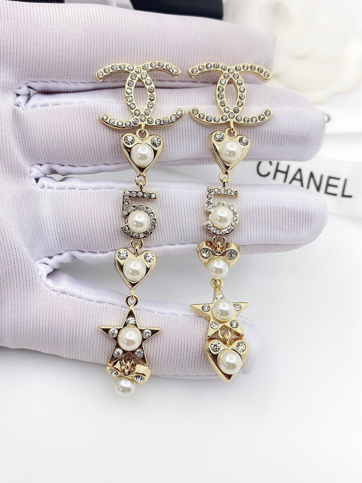 Chanel Pearl Heart Earrings - 18K Yellow Gold