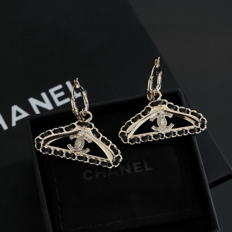 Chanel Coat Hanger Earrings - 18K Yellow Gold