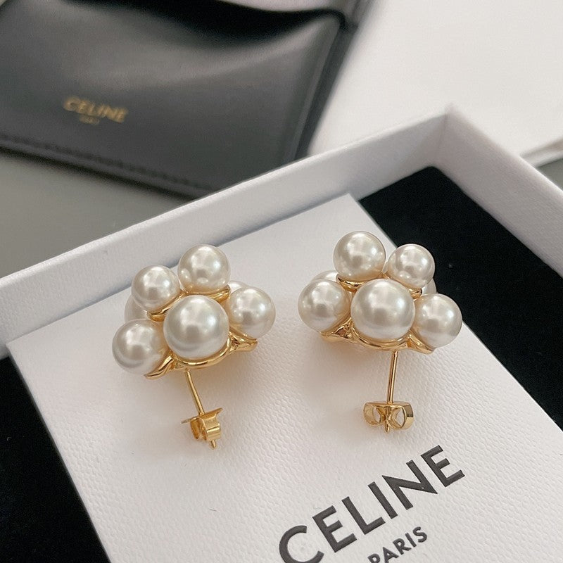 Celine Pearl Earrings - 18K Yellow Gold