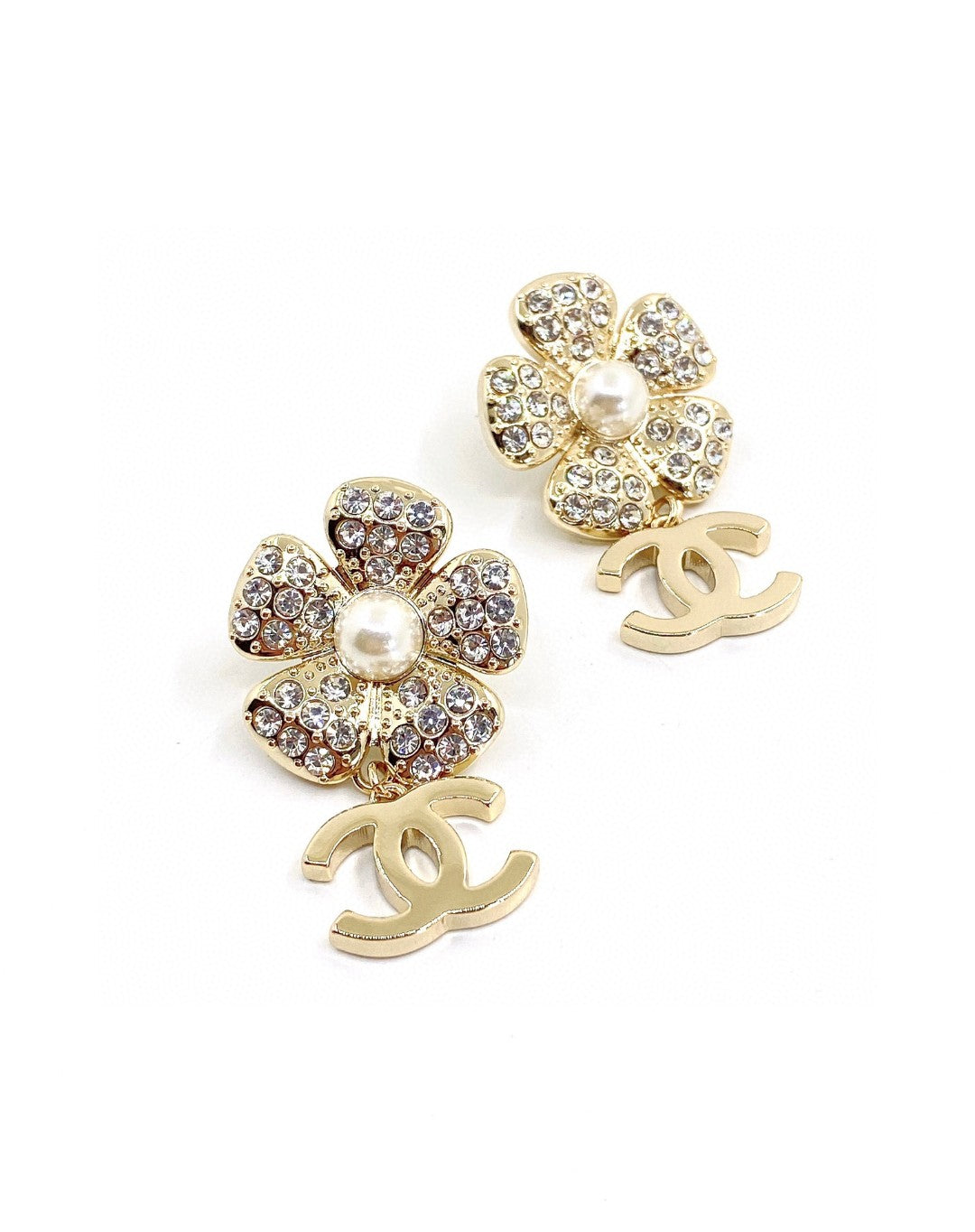 Chanel Flower Full Crystal Earrings - 18K Yellow Gold