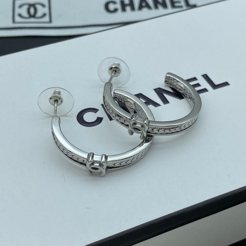 Chanel Circle Zircon Earrings - 18K Gold