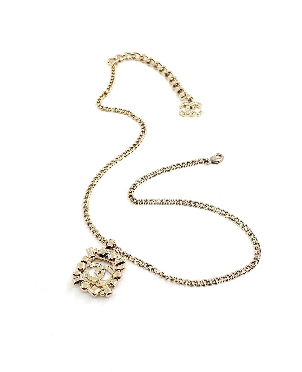 Chanel Diamonds Pendant Necklace