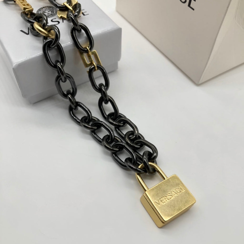 Celine Triomphe Ver Chain Necklace