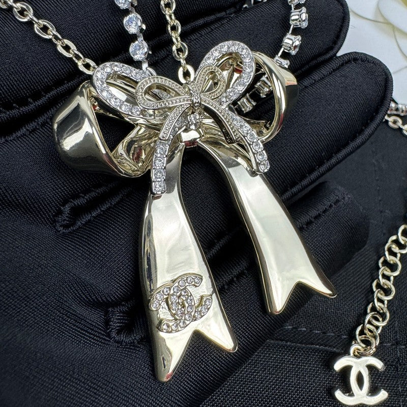 Chanel 25K Bow Tie Diamond Gold Necklace