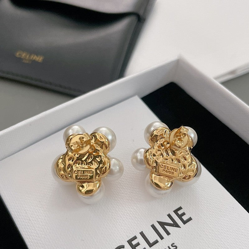 Celine Pearl Earrings - 18K Yellow Gold