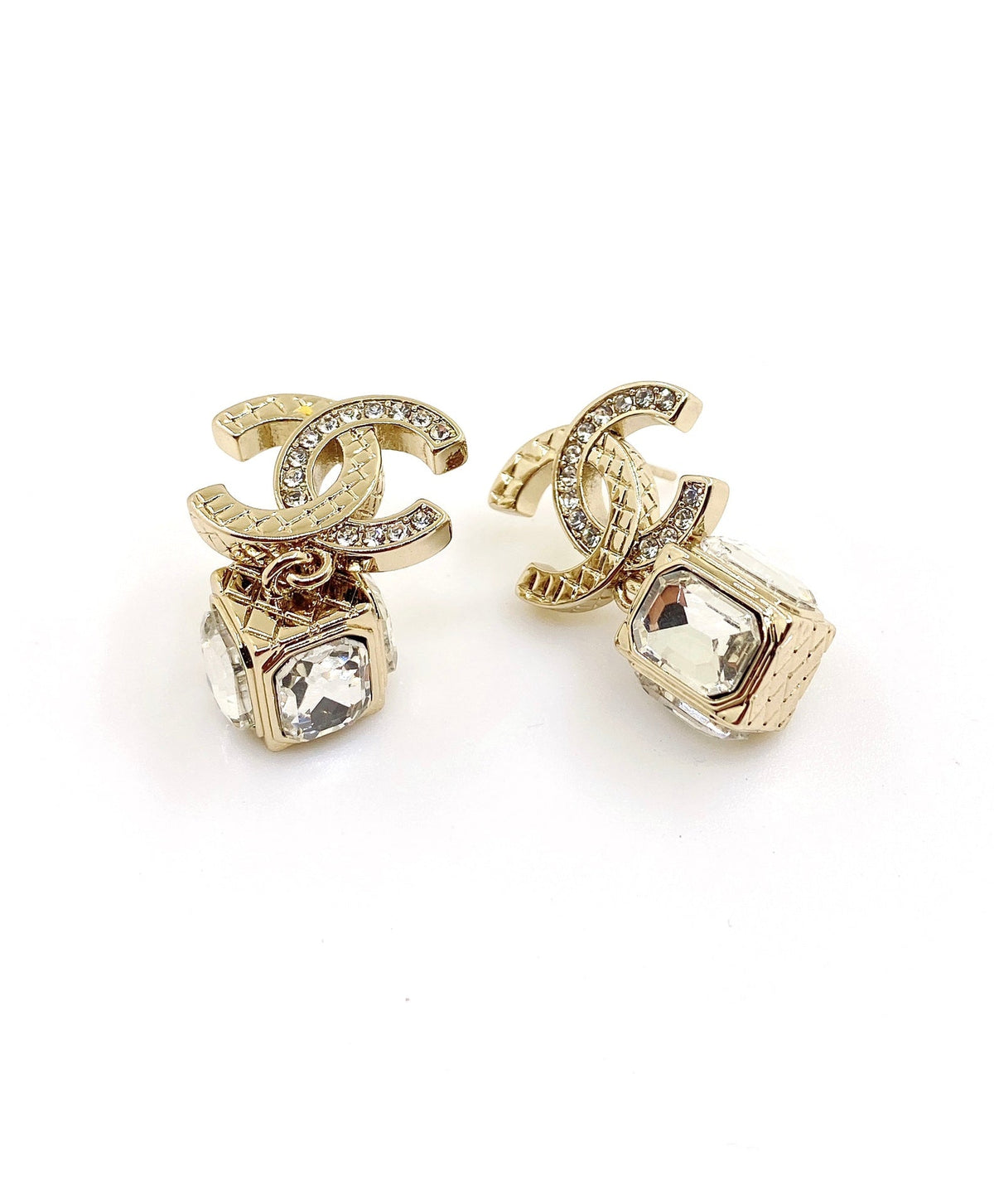 Chanel Square Crystal Pendant Earrings - 18K Yellow Gold